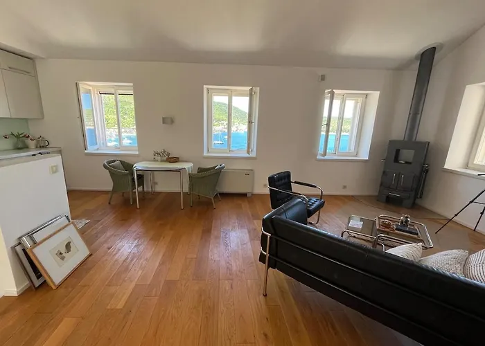 Fortuna House Willa Vis