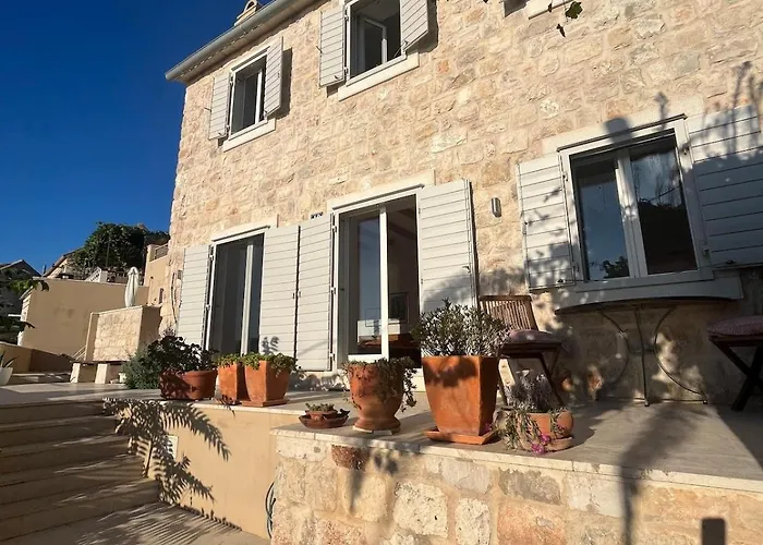 Willa Fortuna House