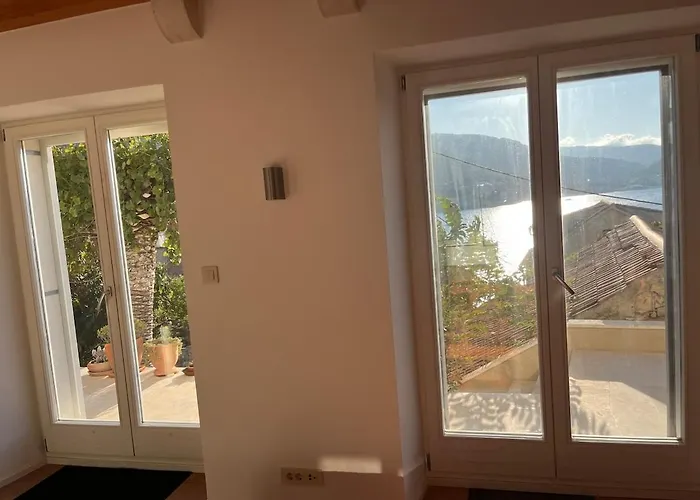 Fortuna House * Vis