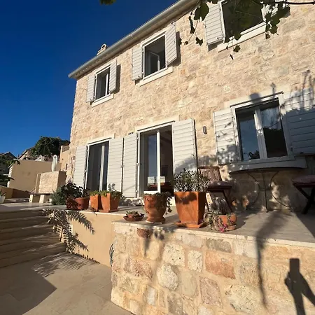 וילה Fortuna House