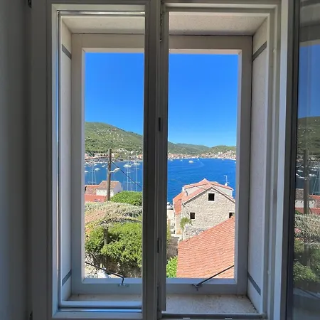 Fortuna House Vis