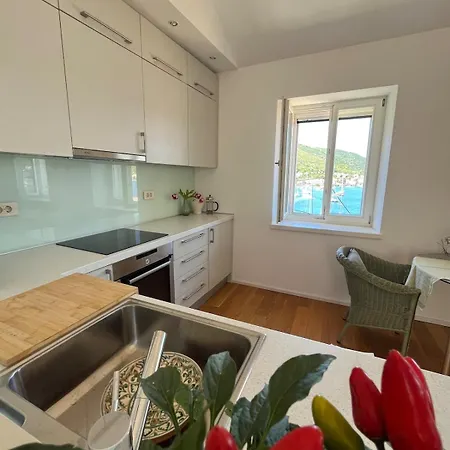 Fortuna House 别墅 *